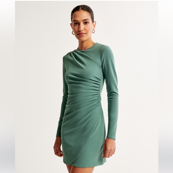 Abercrombie & Fitch Long-Sleeve Draped Mini Dress in Black - Picture 2 of 3